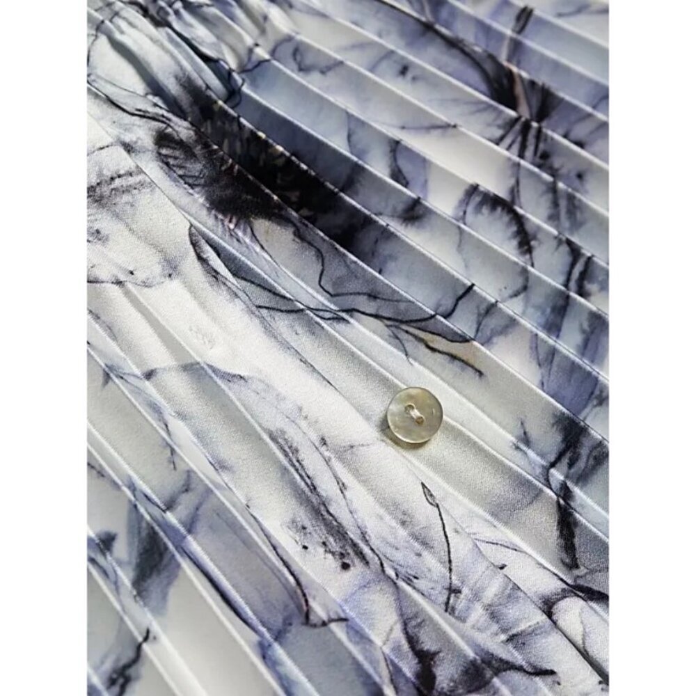💕VINCE💕 Lilly Pleated Blouse ~ Pale Azure Small S NWOT - Picture 6 of 14